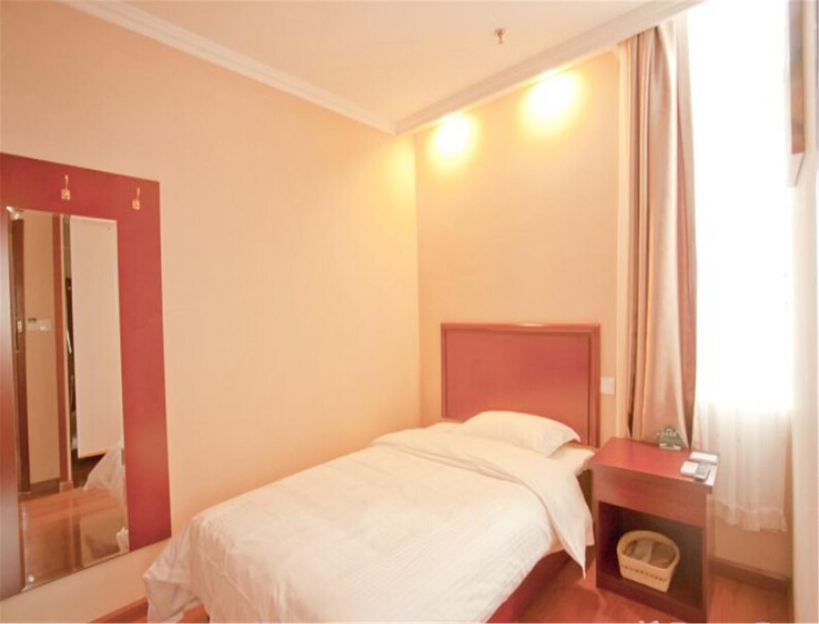Greentree Inn Liaoning Dalian Railway Station South Shengli Square Express Hotel Exterior foto